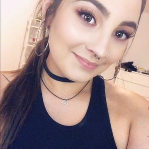 Meet your Posher, Marianne